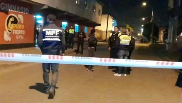 Tenía siete denuncias por violencia de género, entró al gimnasio donde entrenaba su expareja y la mató