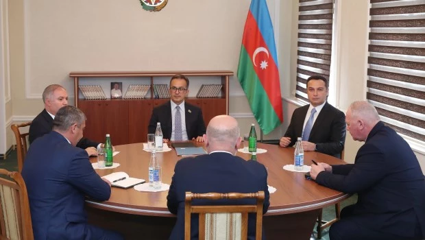 Armenia y Azerbaiyán empiezan a negociar el futuro de la disputada Nagorno Karabaj 
