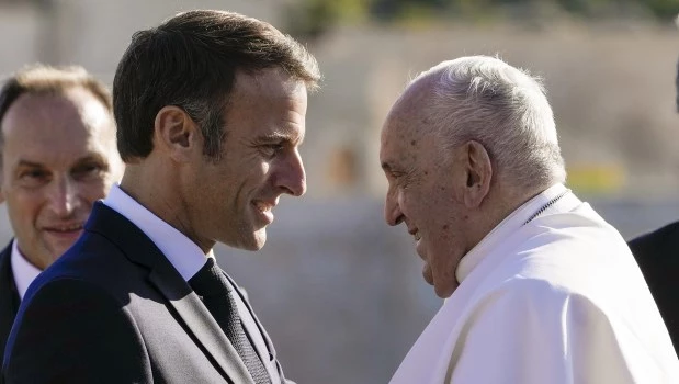 Francisco afirmó en Marsella que Europa tiene la "responsabilidad" de afrontar la inmigración