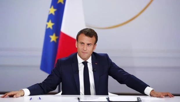 Francia retira al embajador y a militares de Niger