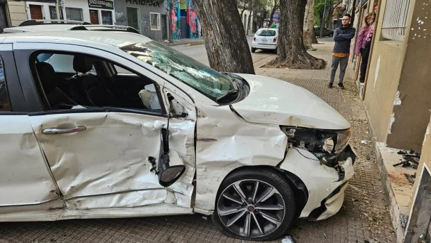 Tres heridos al chocar dos autos en el barrio de Palermo