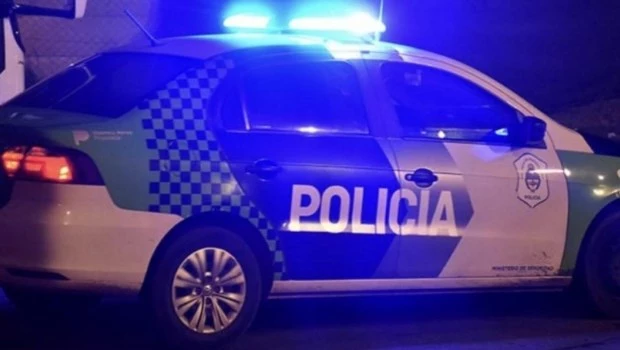 Balea a una mujer en el abdomen y lo detienen tras una persecución y tiroteo en Quilmes