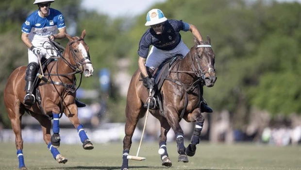 La Dolfina y Ellerstina juegan una de las semifinales del Abierto de Hurlingham