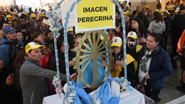 Miles de fieles emprendieron la peregrinación a Luján