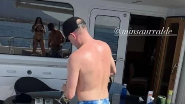 Insaurralde renunció al gobierno de Kicillof tras su viaje en yate por el Mediterráneo con su nueva novia