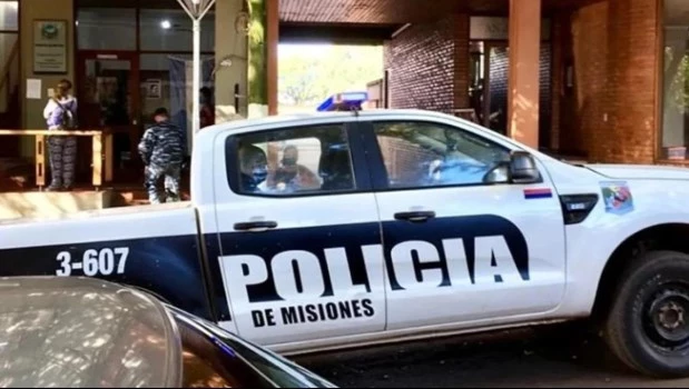 Apresan a una mujer que ató y torturó a su hija adolescente