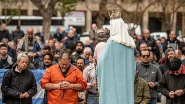 Hombres de todo el mundo volverán a unirse en un Rosario