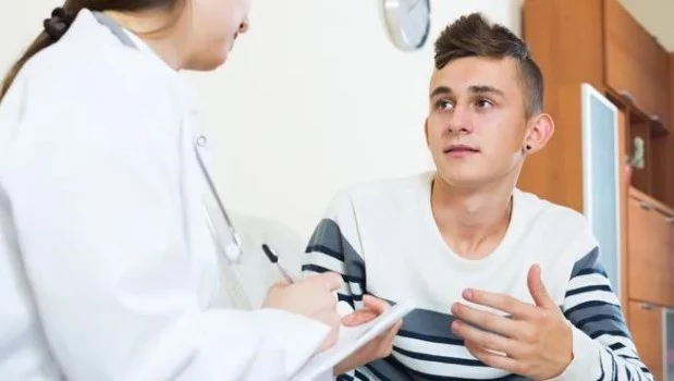 Contraataque al lobby trans: instan a frenar las mutilaciones en niños con disforia de género