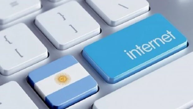 Freedom on the Net 2023: Argentina destaca por su libertad en Internet