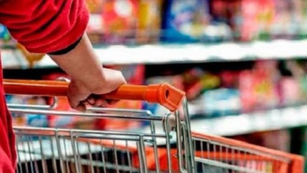 Una familia tipo necesita 319.422 pesos por mes para no ser pobre