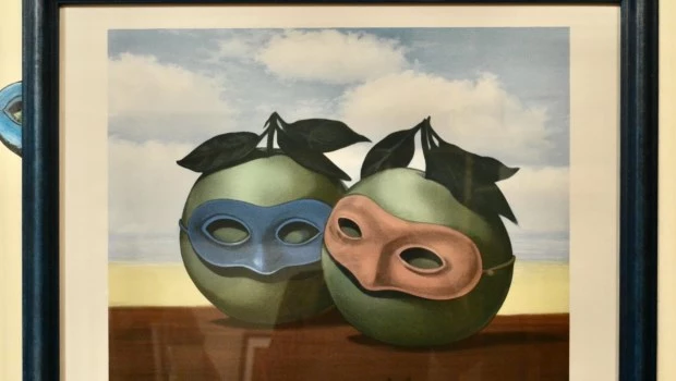 Subastan un cuadro de Magritte en más de 11 millones de dólares en Francia