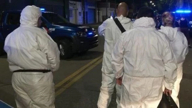 Un hombre de 69 años mató de un balazo a uno de los dos ladrones que ingresaron a su vivienda.