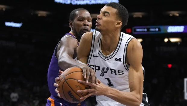 Wembanyama empieza a brillar en la NBA: 38 puntos en el triunfo de los Spurs