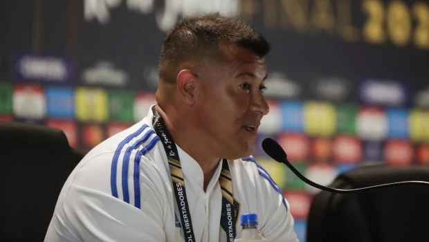 Almirón imagina una final "cerrada, táctica, con dos equipos que intentarán jugar" 