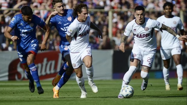 Unión empata con Lanús y complica su permanencia en Primera