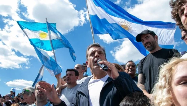 Massa anunció que el FMI abrirá una investigación sobre la fuga de capitales del préstamo tomado por el gobierno de Macri