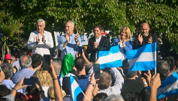 Mensaje de Kicillof a intendentes en La Plata: "La campaña termina cuando Massa esté en la Casa Rosada"