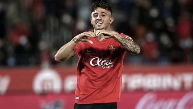 Scaloni convocaría a un lateral español ante las lesiones de Montiel y Foyth