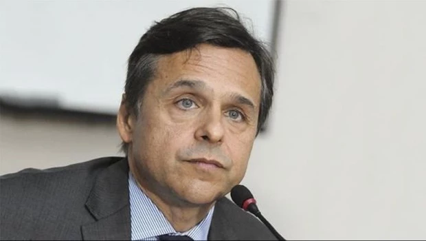 El ministro de Transporte reveló que fue amenazado y vinculó el hecho con los tres detenidos por amenazas en trenes