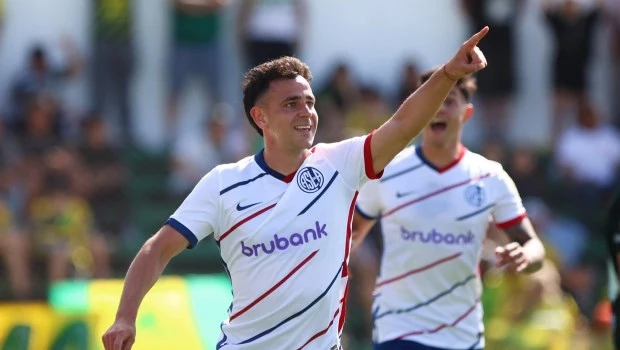 San Lorenzo le ganó a Defensa y pelea por entrar a la Libertadores 2024