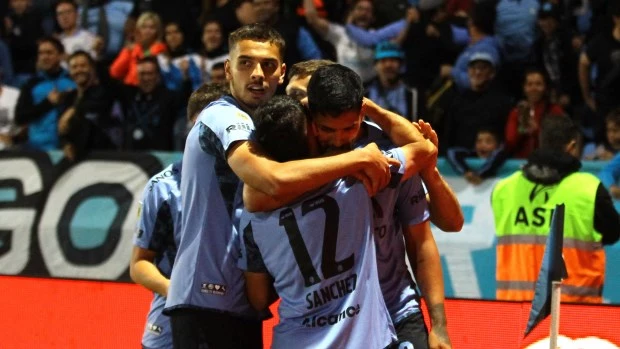 Belgrano goleó a Unión y lo dejó en zona de descenso