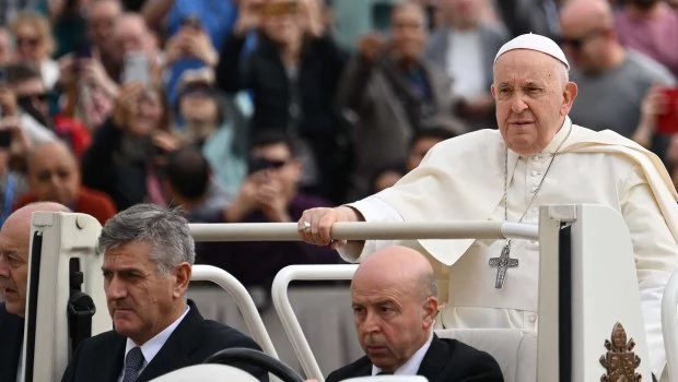 El papa Francisco aclaró que su visita al país no depende del ganador del balotaje 