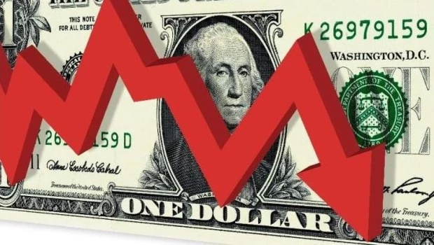 Pese a la microdevaluación diario, el dólar blue volvió a bajar