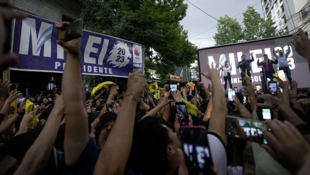 ¿Usted votaría por un loco?