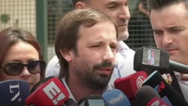 Santiago Viola, apoderado de LLA.