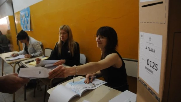 Se desarrolla con normalidad el balotaje que define al nuevo Presidente entre Sergio Massa y Javier Milei