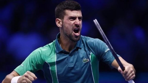 Un inapelable Novak Djokovic no tuvo piedad ante Jannik Sinner y venció en sets corridos al italiano para coronarse campeón del ATP Finals 2023 en Turín, Italia.
