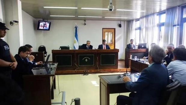 La justicia de General Roca condenó a prisión a cinco prefectos del Grupo Albatros