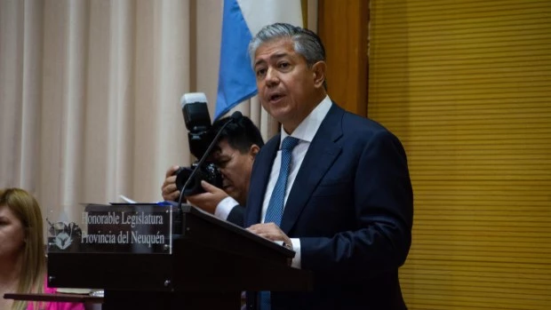 Rolando Figueroa asumió en Neuquén y apostó por el "cambio"