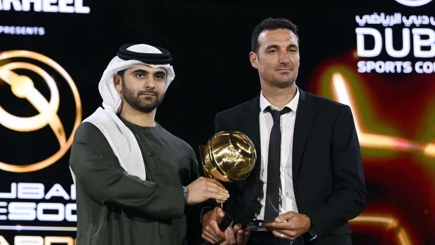 Scaloni recibió el premio a la Trayectoria como entrenador en los Globe Soccer Awards 2023