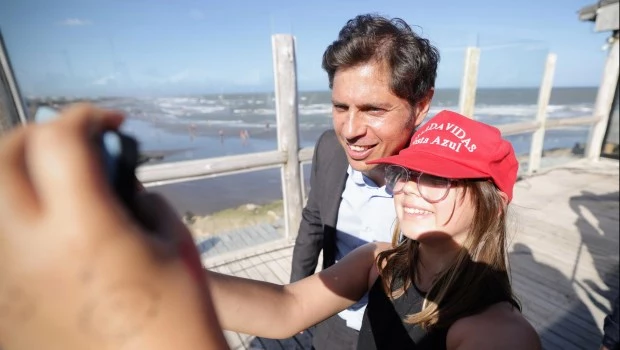 Para Kicillof, delegar facultades legislativas al Ejecutivo es "vulnerar la división de poderes"