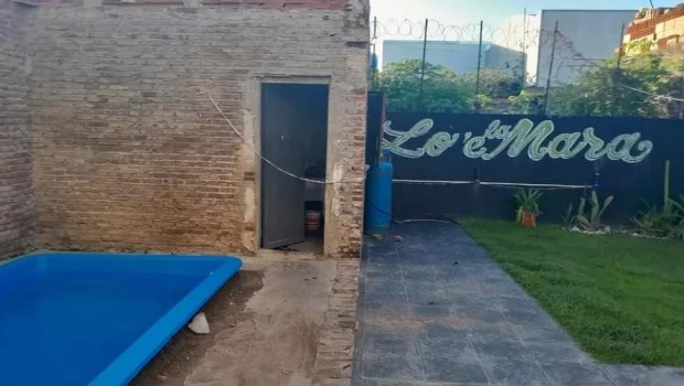 Matan a una pareja en una casa en Rosario y por el doble crimen buscan al hijo de la mujer