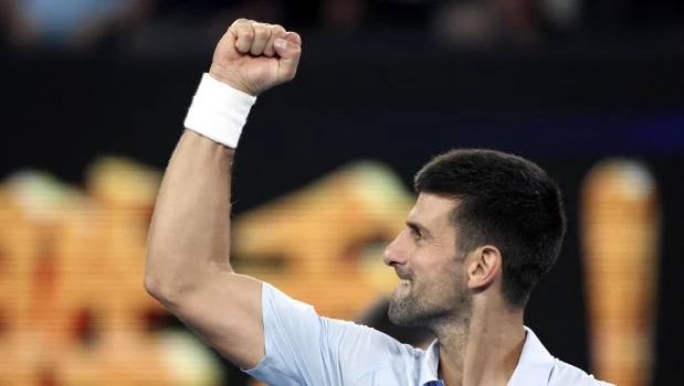 Djokovic aplastó a Mannarino y se metió entre los 8 mejores en Australia