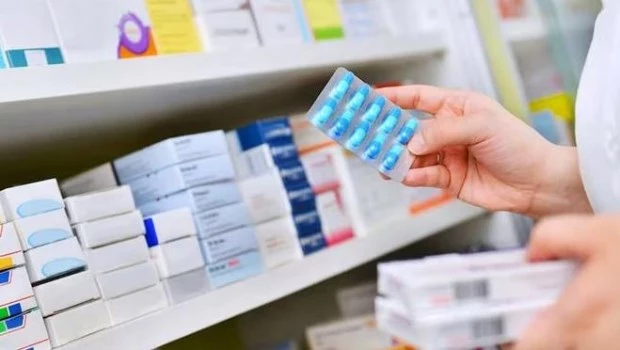Marcha atrás: el Gobierno modificará el artículo que impide a los médicos recetar marcas específicas de remedios