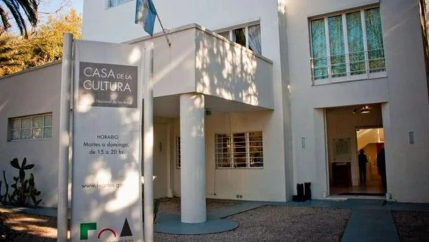 El Gobierno dio marcha atrás con en el cierre del Fondo Nacional de las Artes (FNA) y con una reducción de las modificaciones al Instituto Nacional de Cine y Artes Audiovisuales (INCAA)