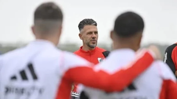 Demichelis descarta a Lanzini por lesión para el debut 