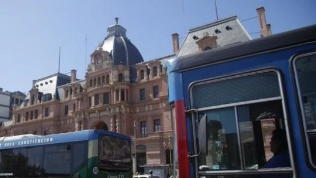 Las 80 líneas de colectivos que no se adhieren al paro de la CGT