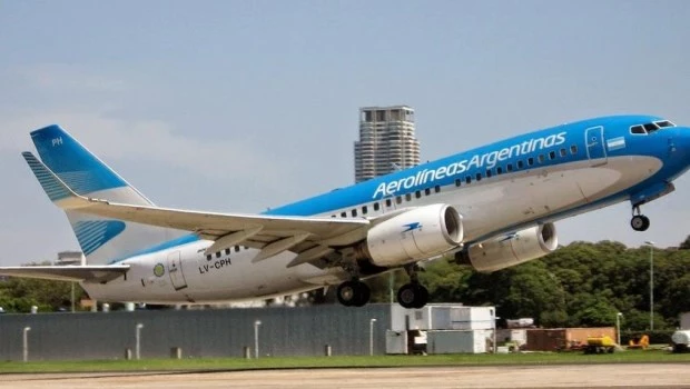 Aerolíneas Argentinas dejará de volar a Cuba