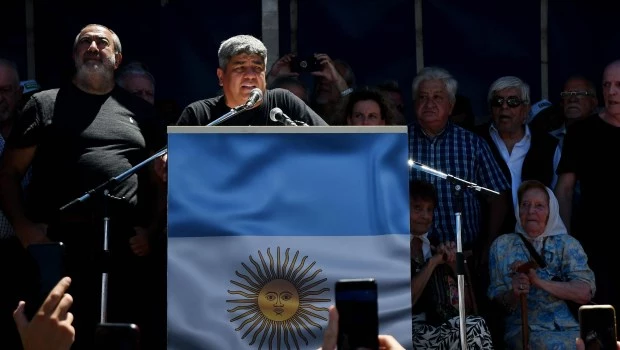 La CGT, tan lejos del peronismo y tan cerca del golpe