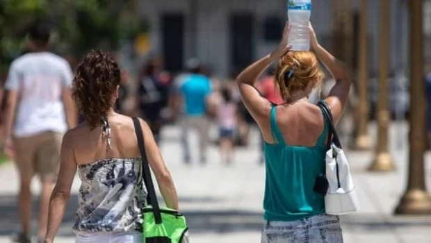 Alerta roja por calor extremo en La Pampa, Río Negro, Neuquén, Mendoza y Buenos Aires