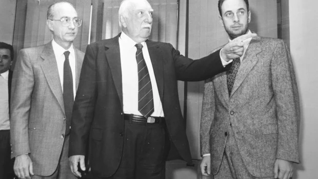 25 de septiembre de 1991. Alende se reunió con el ministro del Interior, José Luis Manzano y el Secretario de la Presidencia, Eduardo Bauzá. CREDITO: Archivo La Prensa