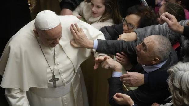El Papa confirmó que recibirá a Milei y que está en condiciones de "iniciar un diálogo"