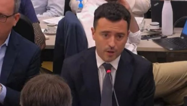 De Loredo: "El gobierno es un quilombo"