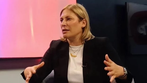 La vicegobernadora de Santa Fe pidió que el Gobierno "deje de meter la mano en el bolsillo a los mismos de siempre"