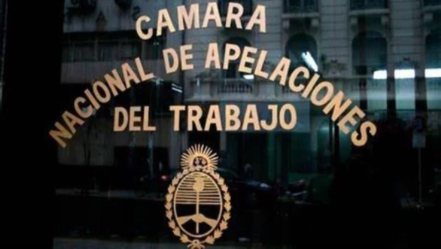 La Cámara Nacional del Trabajo admitió el amparo de la CGT y anuló la reforma laboral incluida en el DNU