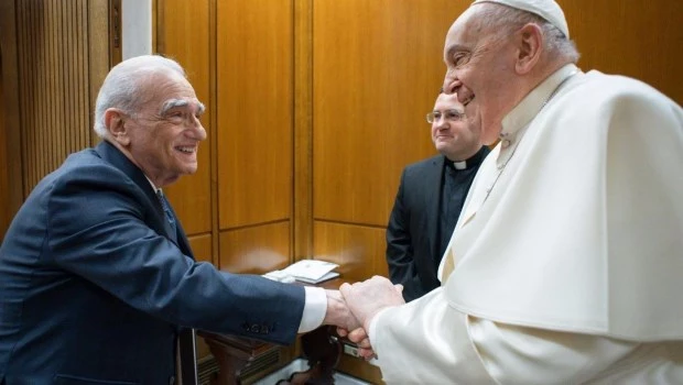 Francisco se reunió con Martin Scorsese en el Vaticano